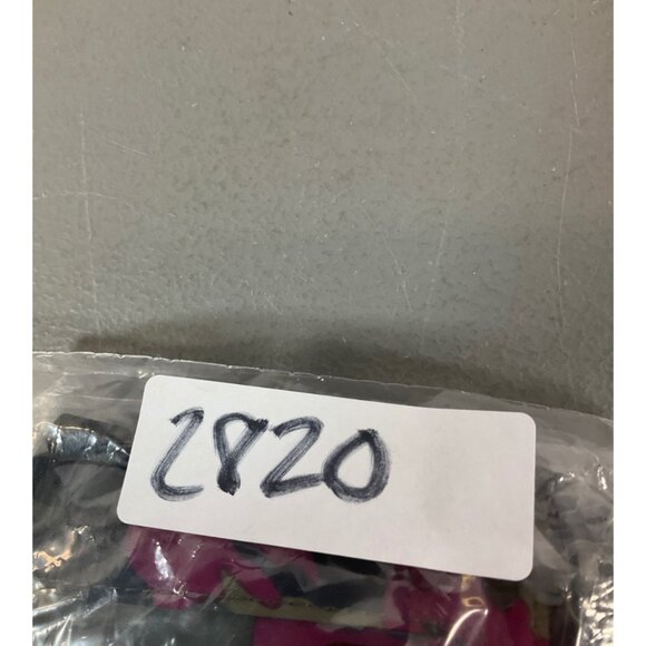 Lug Peekaboo Camo Orchid Unisex Crossbody Bag in Pink Canvas with Camouflage Pat - Picture 8 of 8